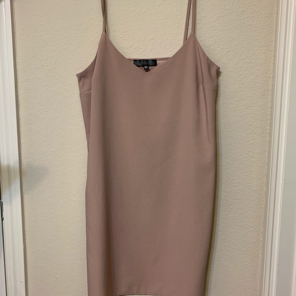 Missguided Nude Pink Crepe Cami Shift Dress - Picture 3 of 3